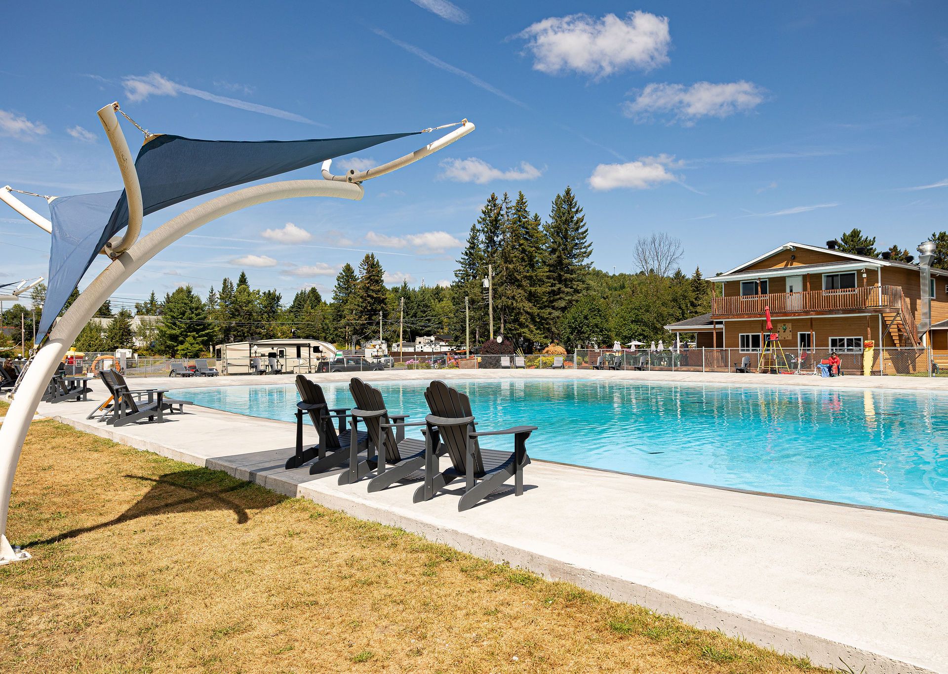 hebergement-camping-beauce-camping-la-roche-d-or (1)